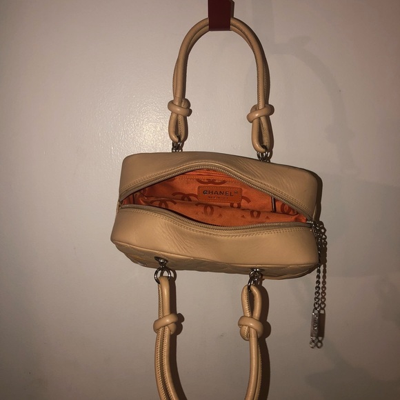 CHANEL tan small purse - Picture 2 of 4